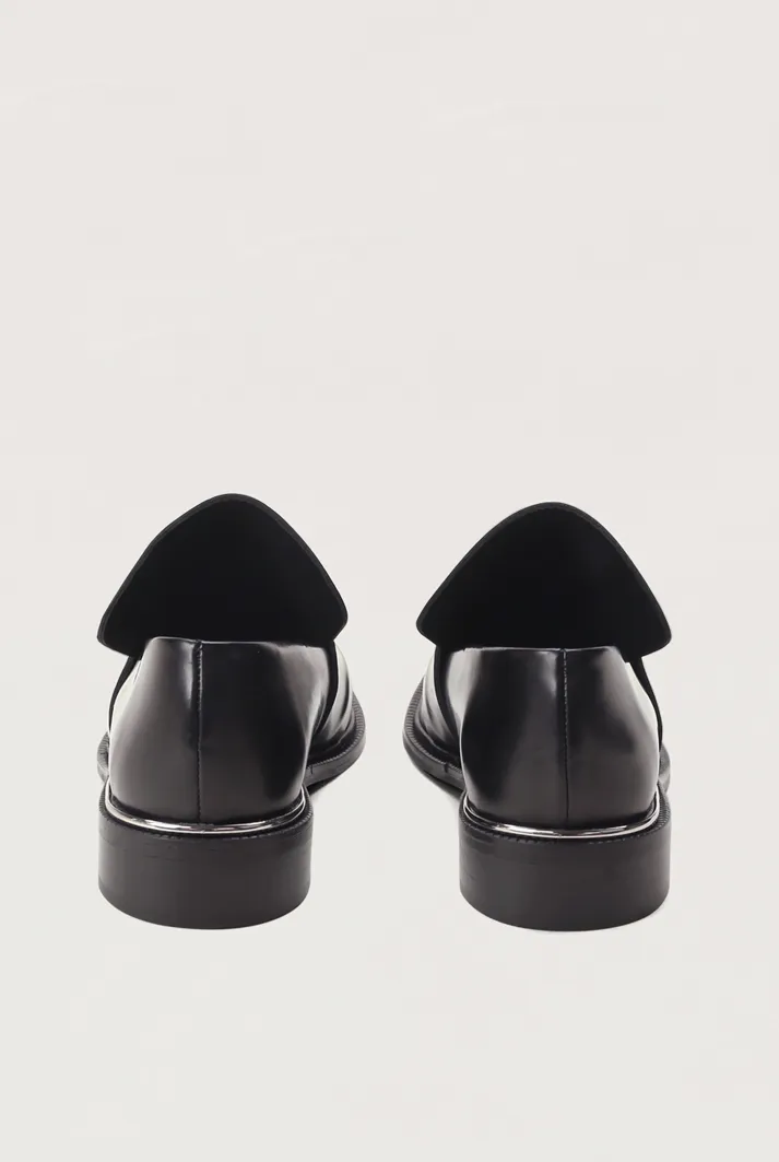 The Luxe Black Leather Loafer